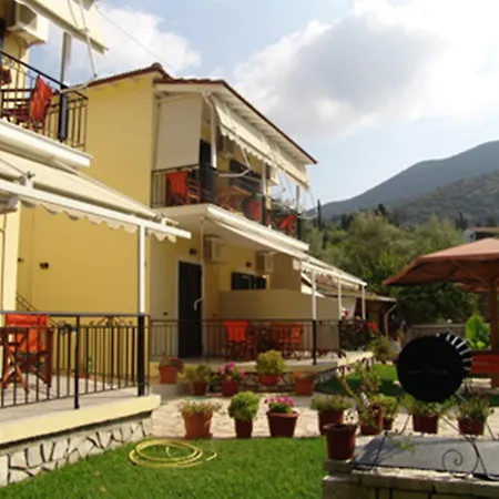 Natasa * Mikros Gialos